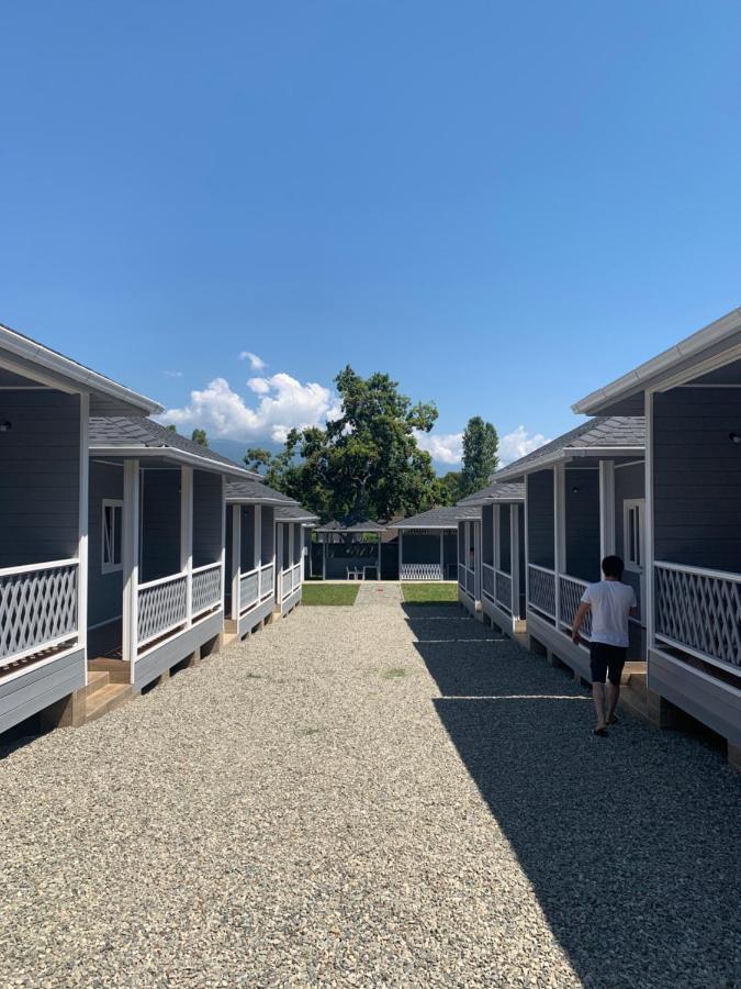 Акватика Hotel Pitsoenda Buitenkant foto