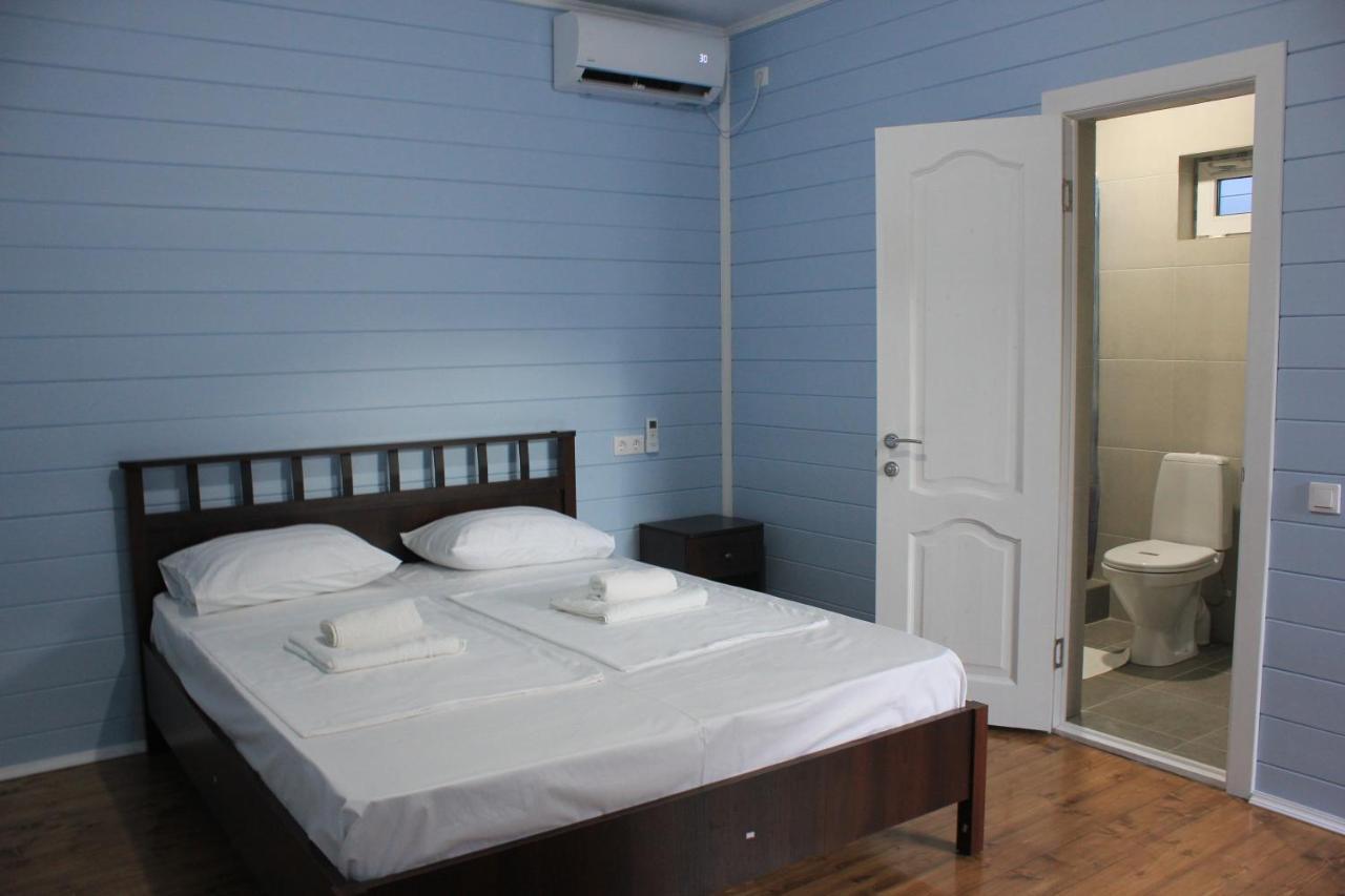Акватика Hotel Pitsoenda Buitenkant foto