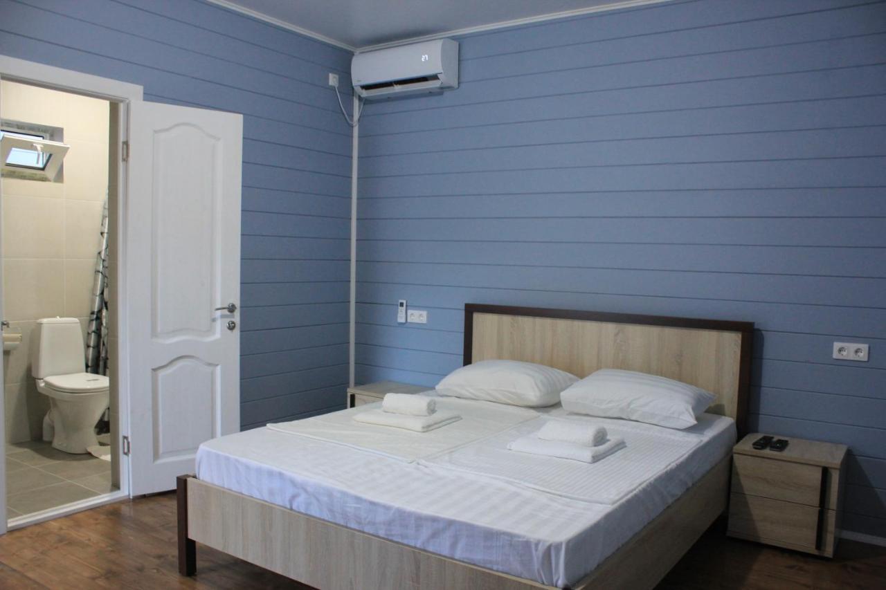 Акватика Hotel Pitsoenda Buitenkant foto